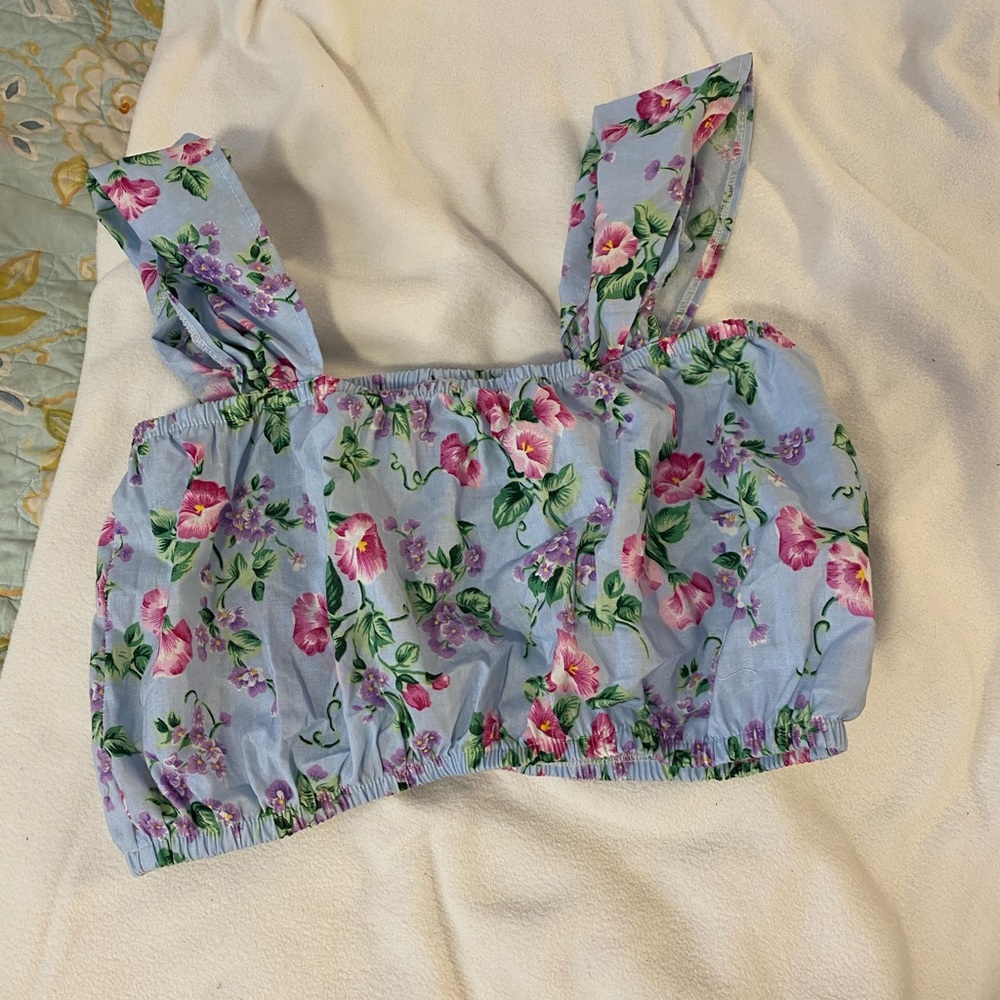 RARE Urban Renewal Floral Crop Top